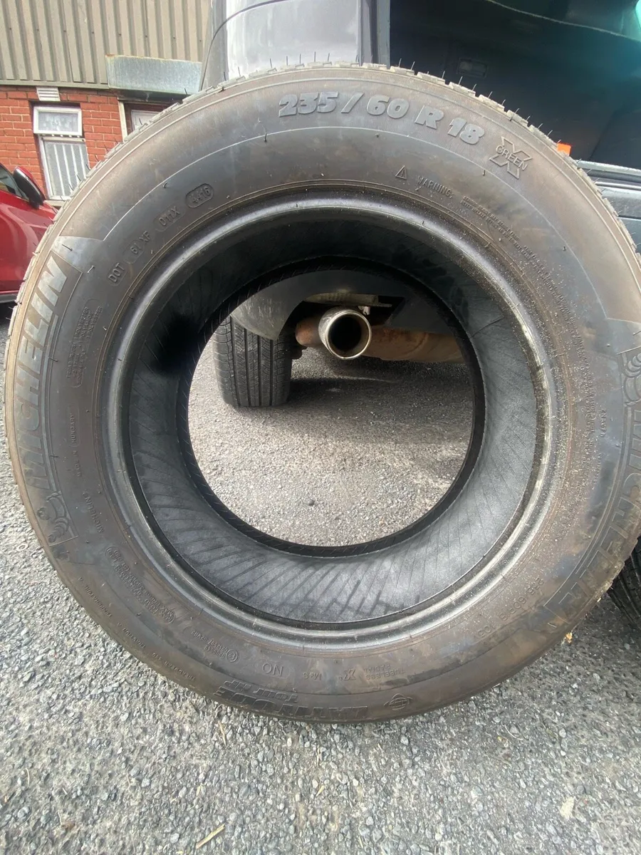 235/60/18 michelin - Image 3