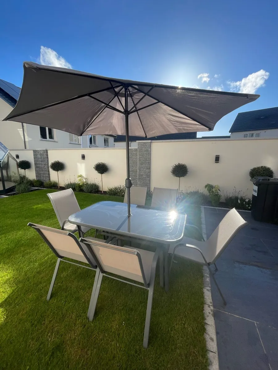 Garden Furniture - Image 1