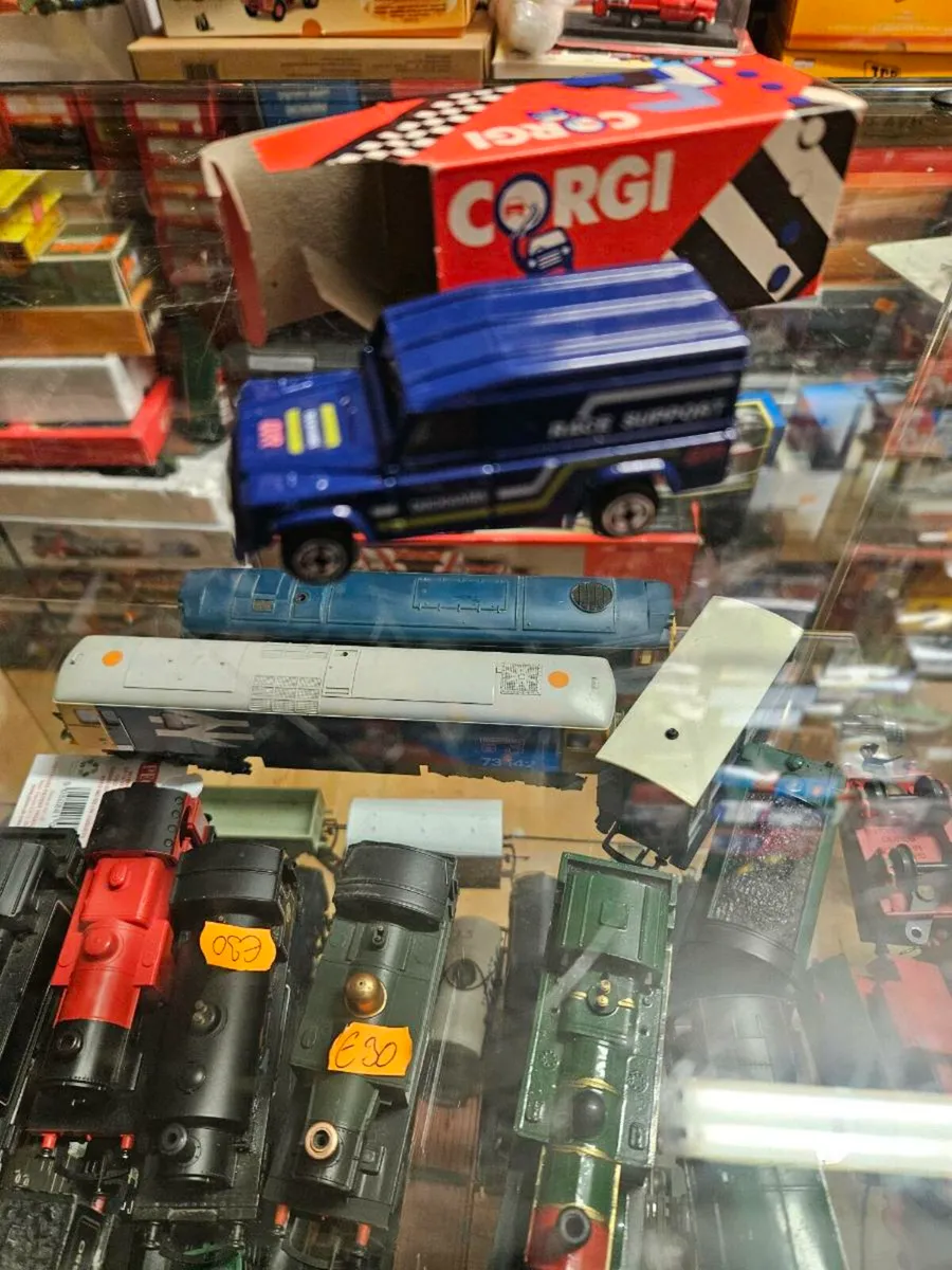 Corgi Landrover - Image 1
