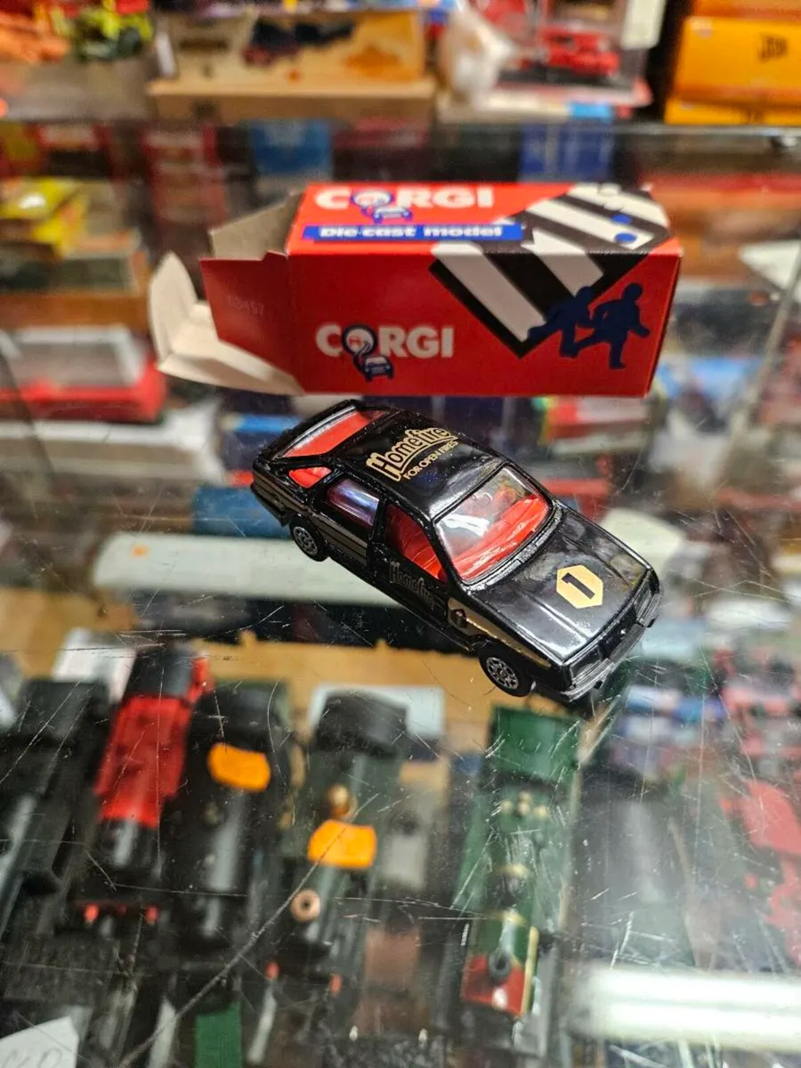 Corgi Ford Sierra - Image 1