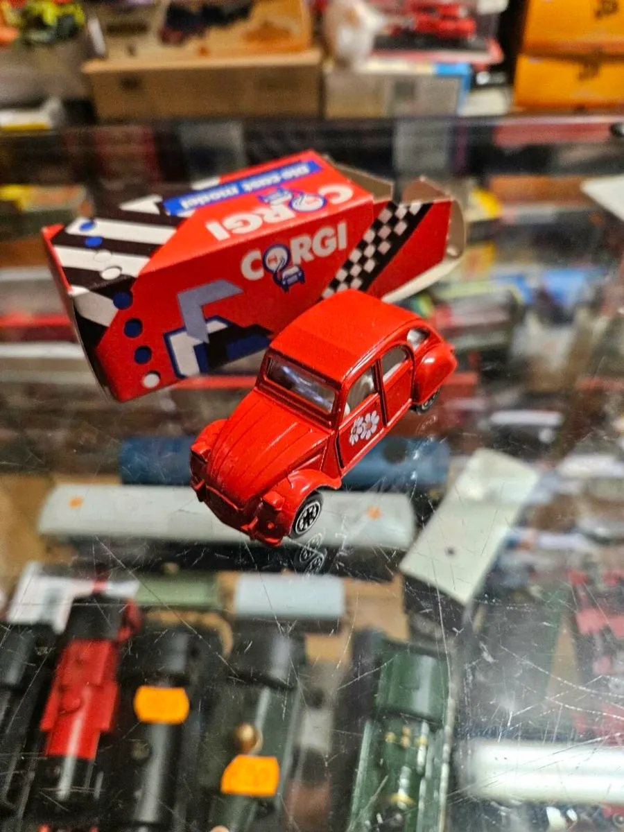 Corgi Citroën 2CV - Image 1
