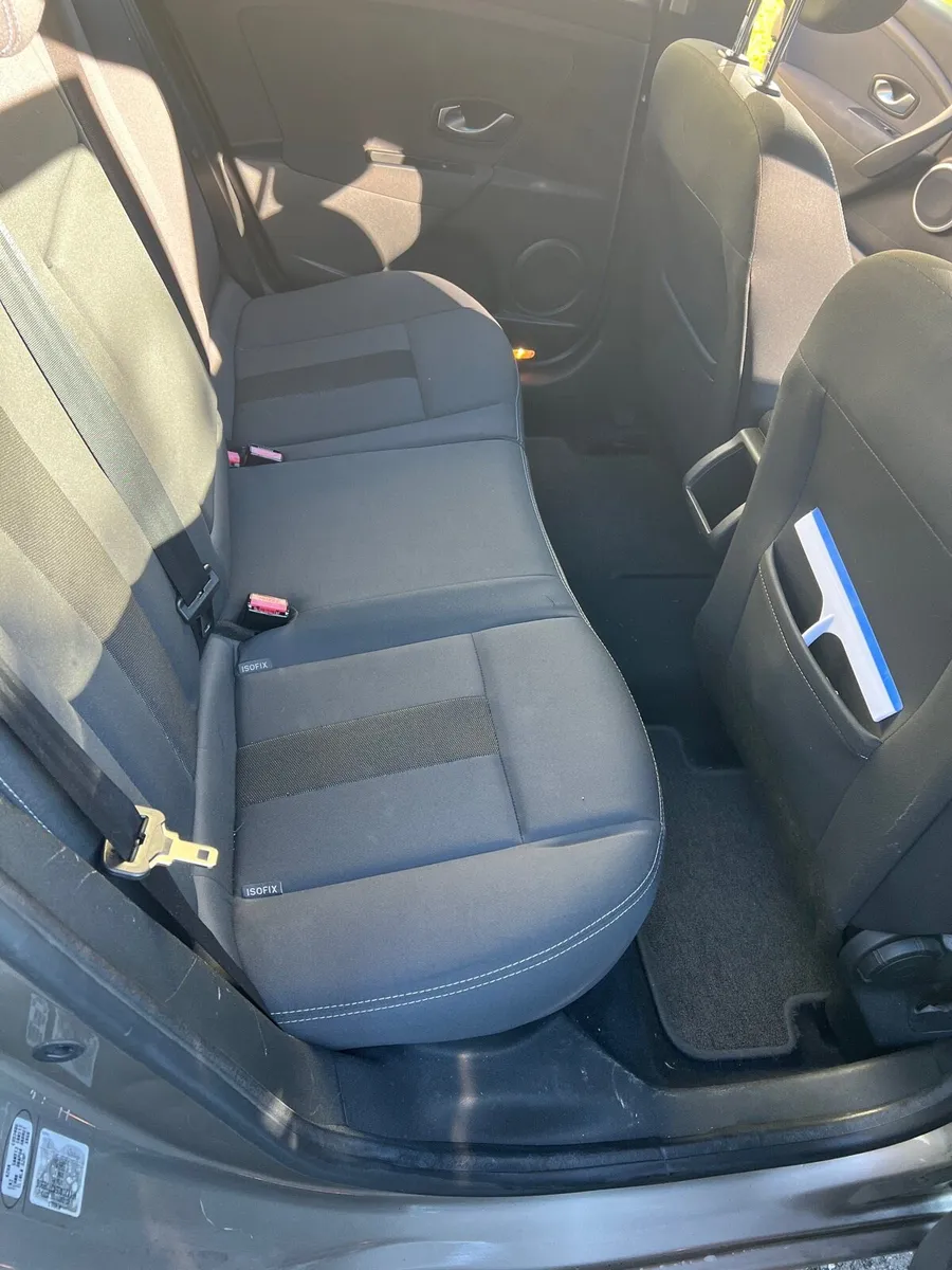 Renault megane 2010 - Image 3