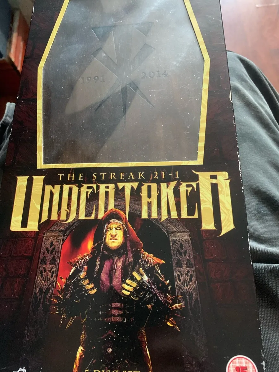 Under Taker 21-1 box set - Image 1