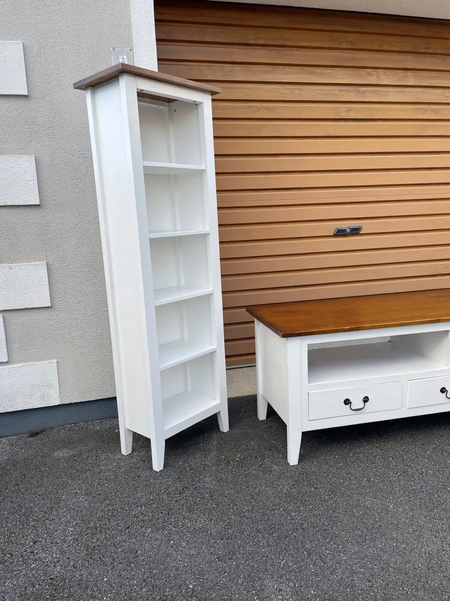TV unit & Matching Bookshelf - Image 4