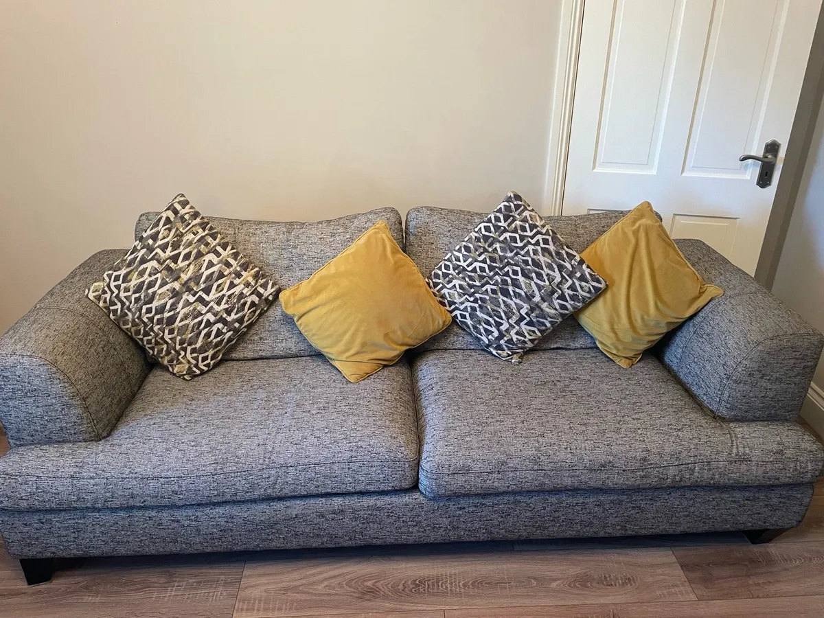 Couch - Image 1
