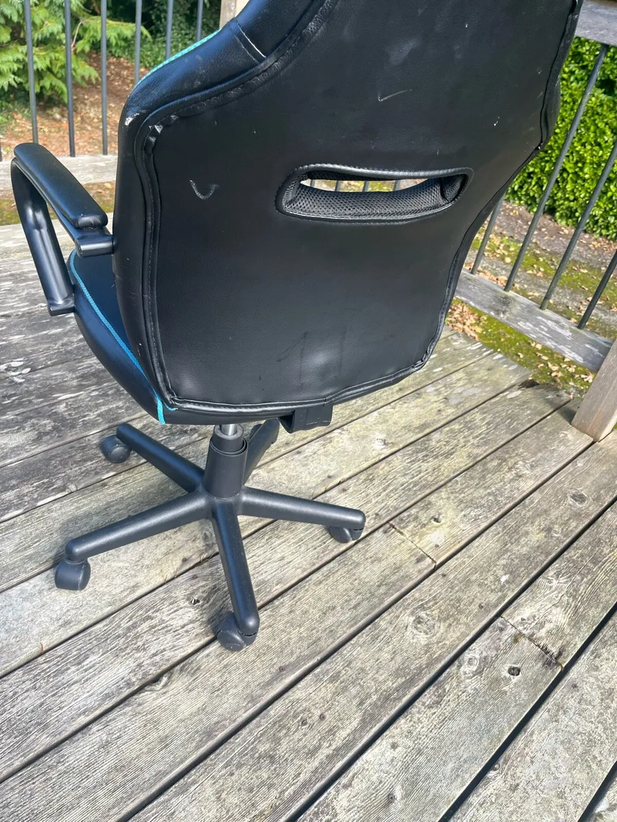 Gaming chair - Image 3