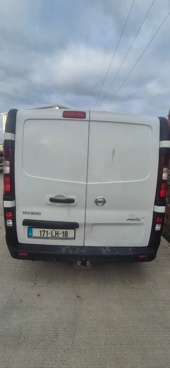 Nissan NV300 2017 - Image 2