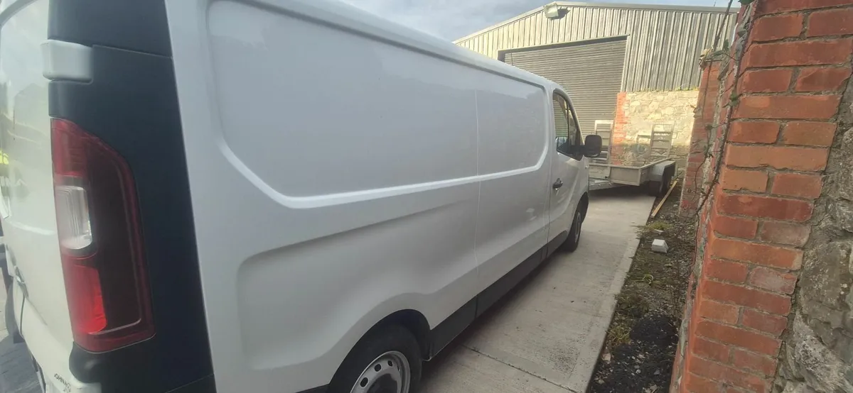 Nissan NV300 2017 - Image 3