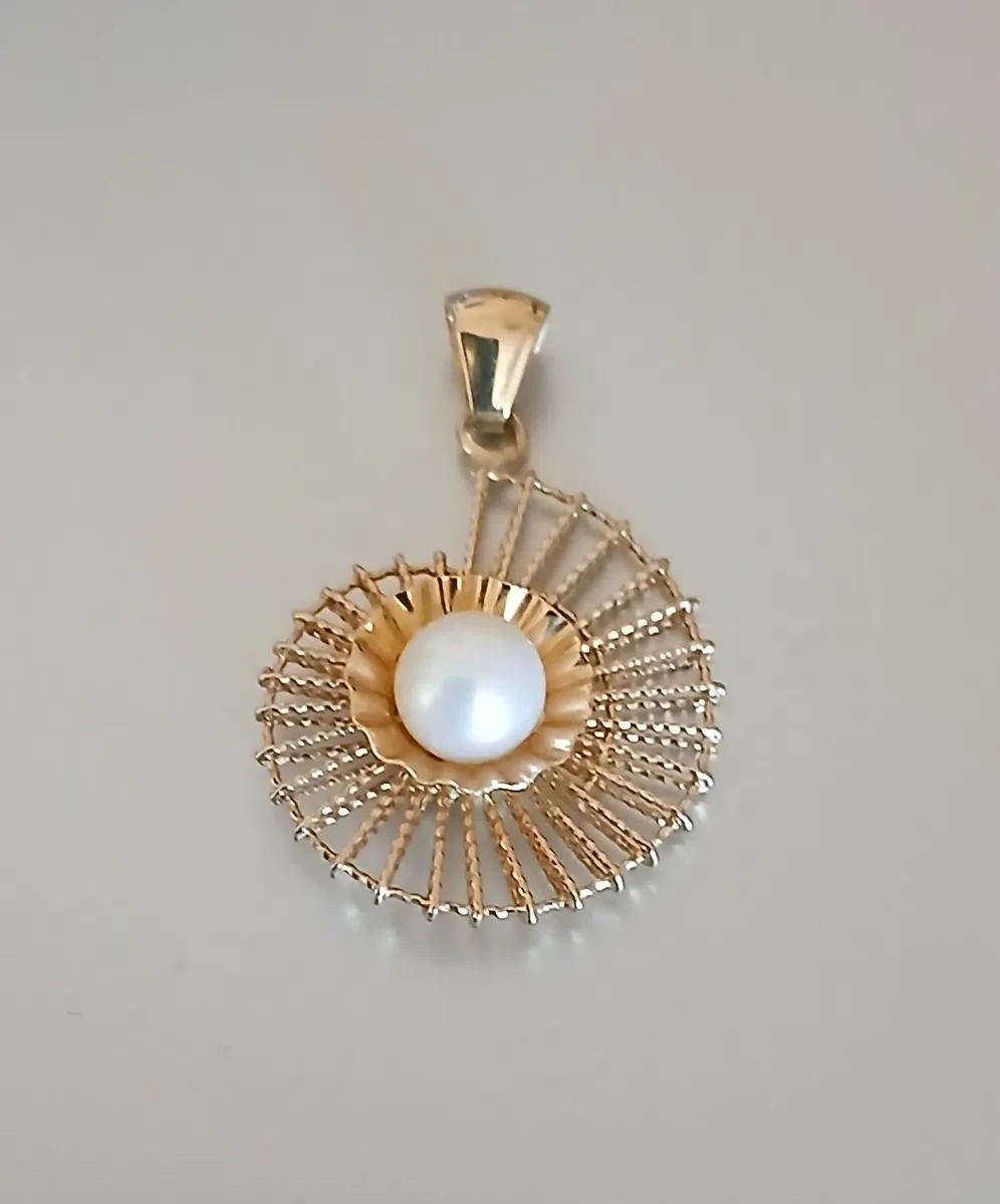 14k gold and pearl necklace - Image 1