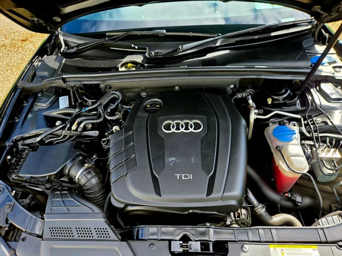 Audi A5 S-line low miles - Image 4