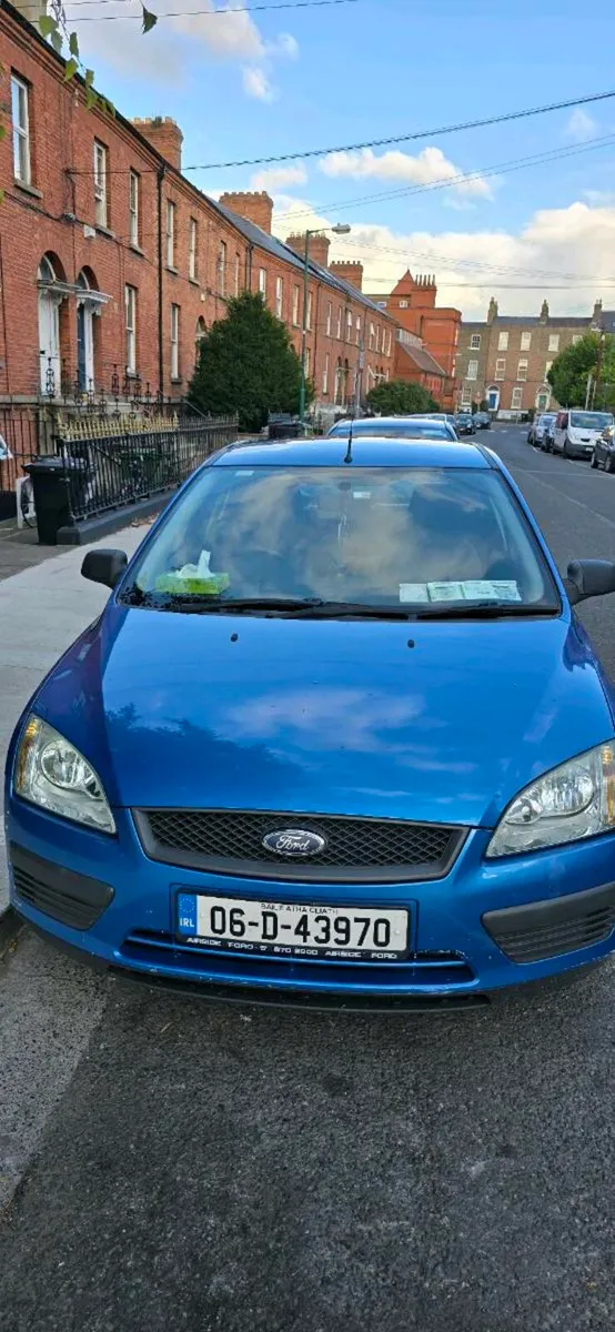 Ford focus LX - Image 2