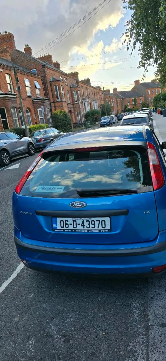 Ford focus LX - Image 4