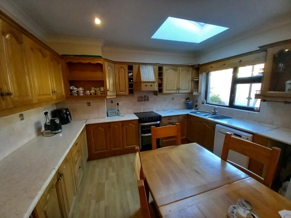 Solid oak kitchen for sale - Image 1