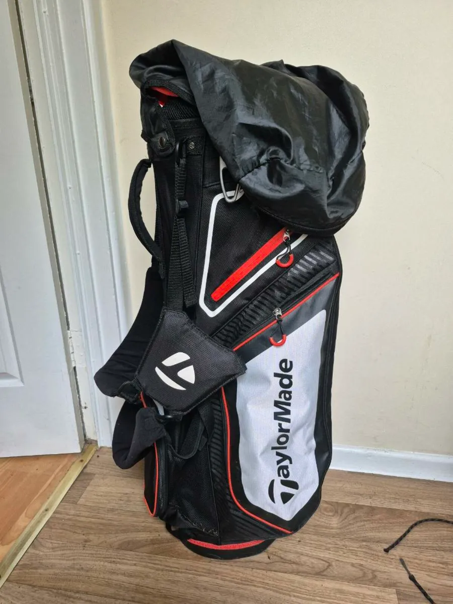 Taylormade golf bag - Image 2