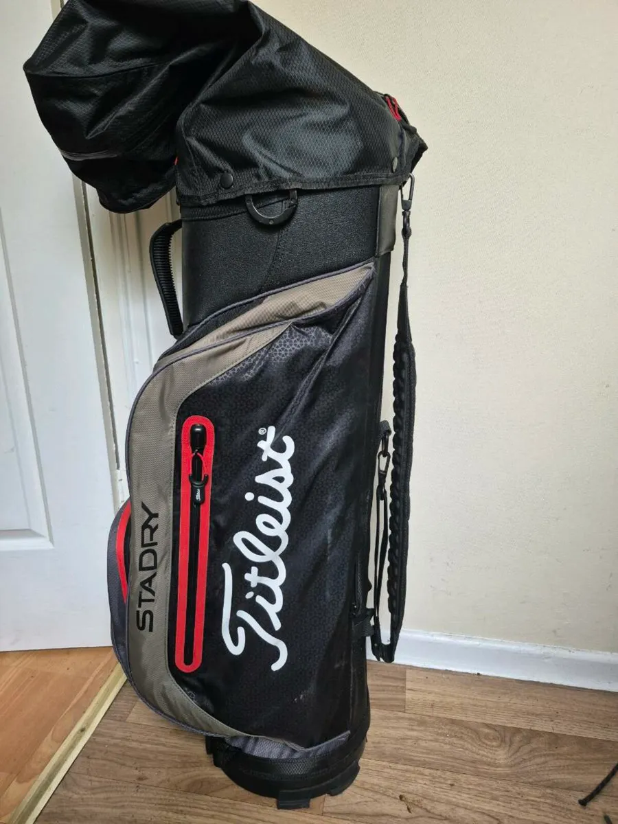 Titleist golf bag - Image 4