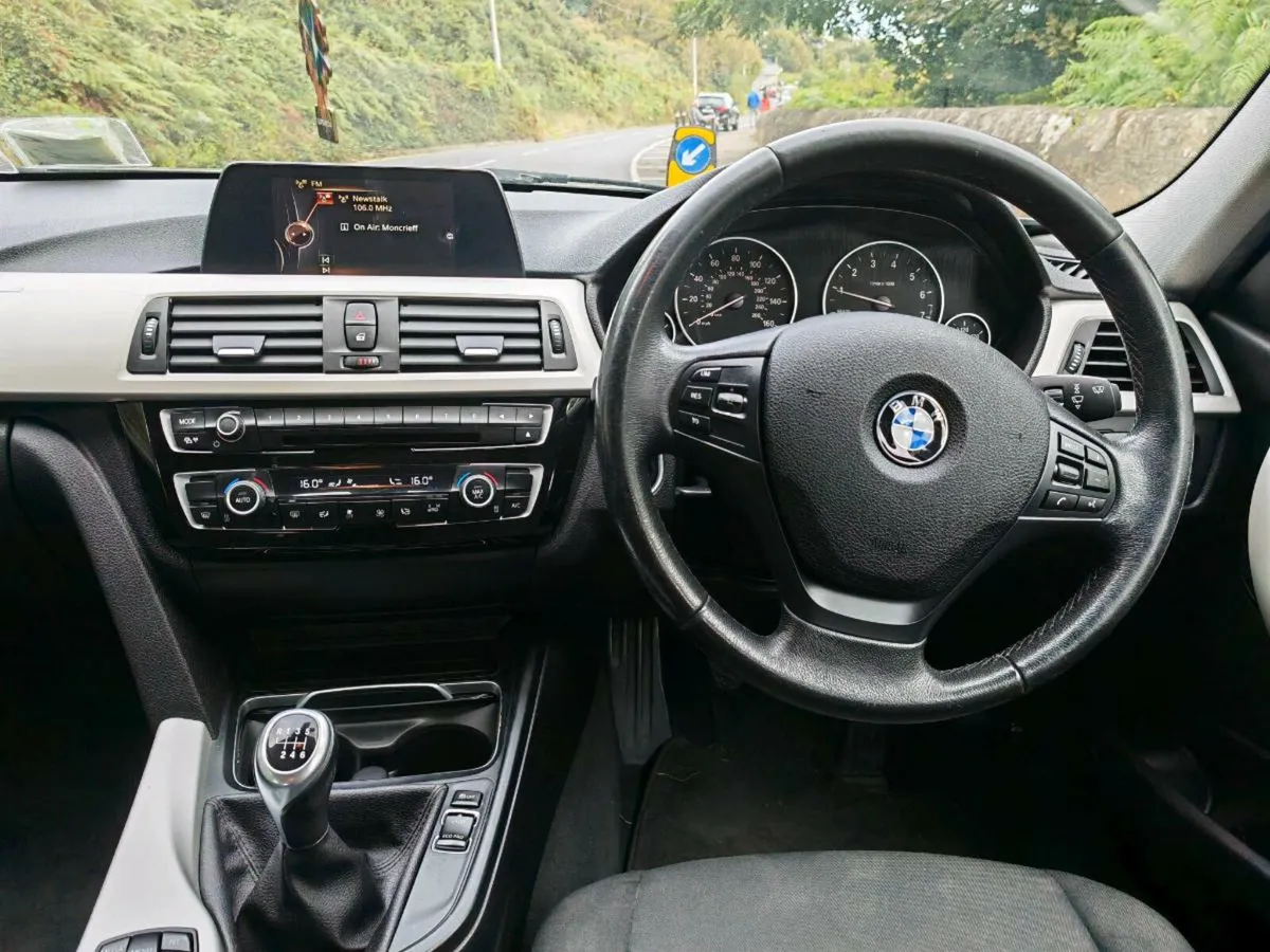 16 BMW F30 318 1.5 pet tax&test26 rattle on start - Image 3