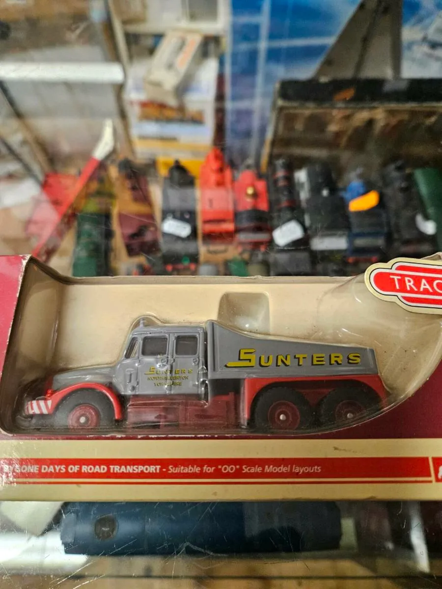 Corgi Scammel Tractor Unit Trackside - Image 2