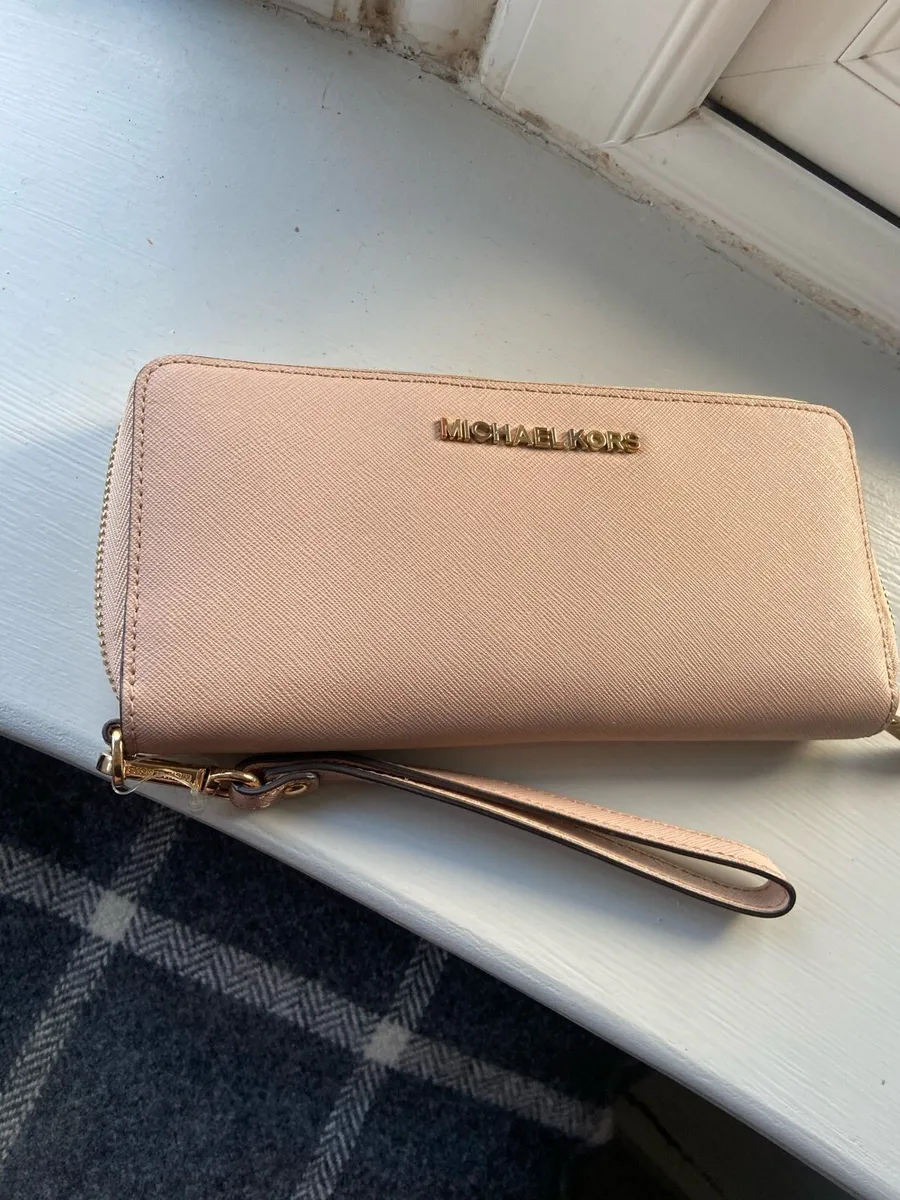 Michael Kors Large Logo Continental Wallet - Image 2