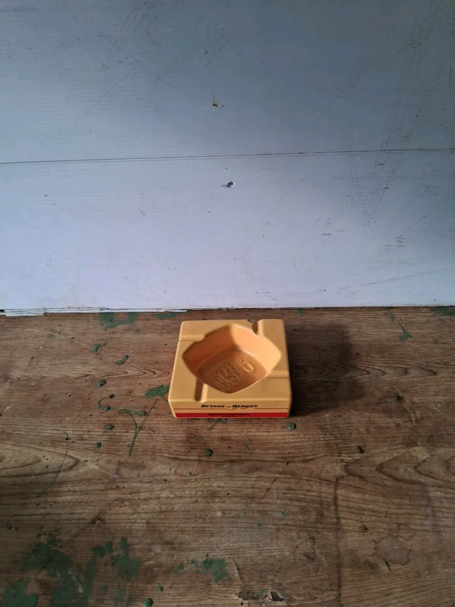 Benson &  Hedges ashtray - Image 2