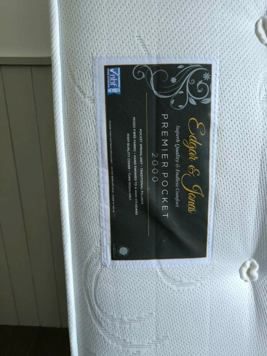 Double Mattress and metal bed frame - Image 4