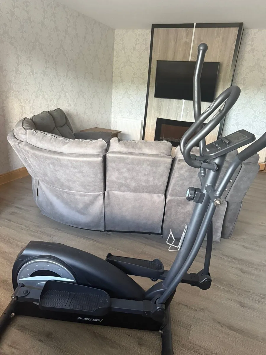 Cross trainer - Image 2