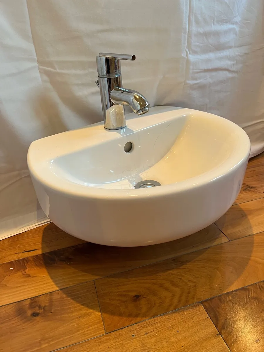 Sink - Image 1