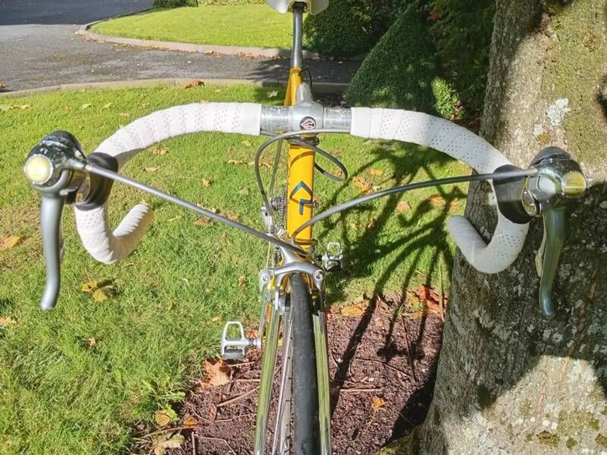 Rosola Shimano 600 8 sp 55.5 cm, SLX tubing, 8.05 kg lugged steel frame with chrome. Vintage, classic road bike - Image 4