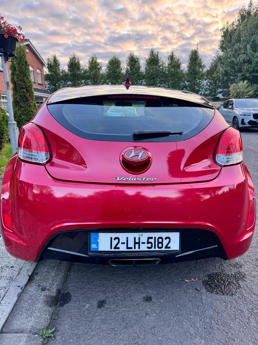 Hyundai Veloster 2012 - Image 2