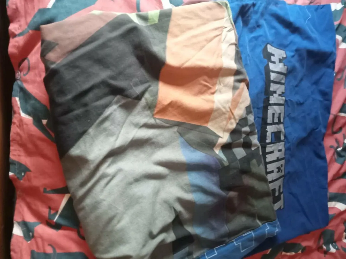 Minecraft single bed covers x 2 - Image 3