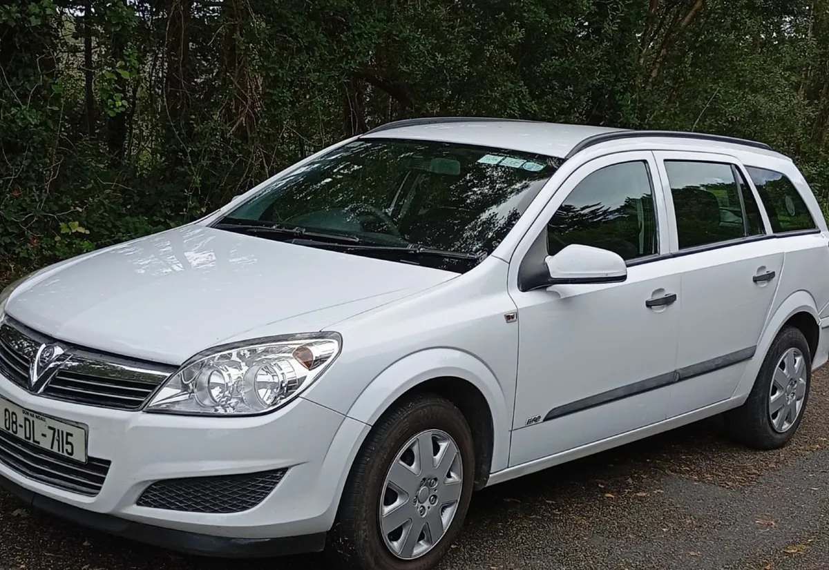 Vauxhall Astra 2008 - Image 1