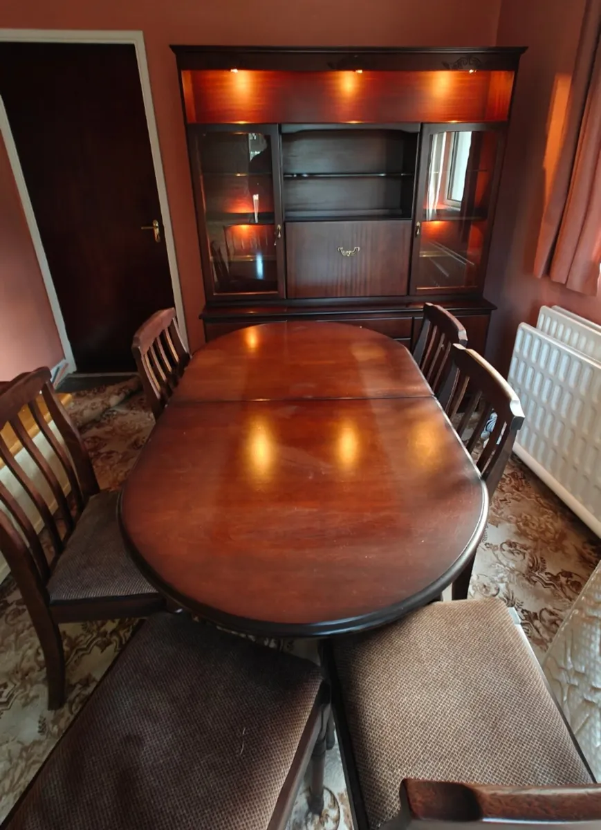 Dining room furniture set - Image 1