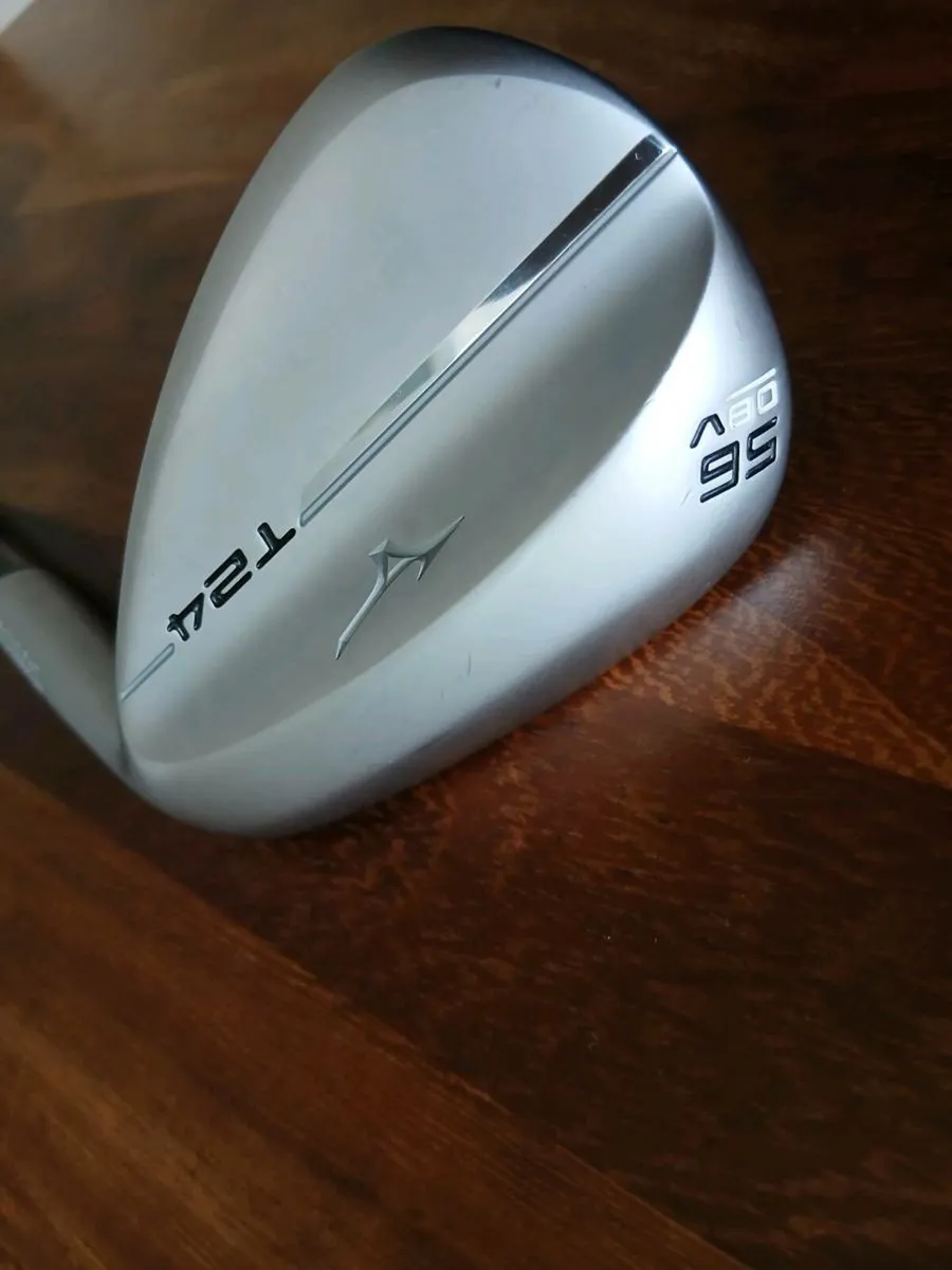 Mizuno T24 satin wedge - Image 1