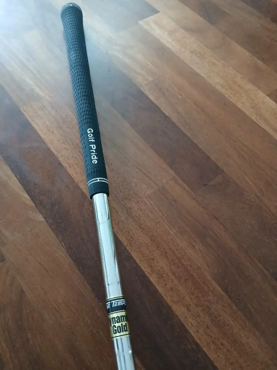 Mizuno T24 satin wedge - Image 3