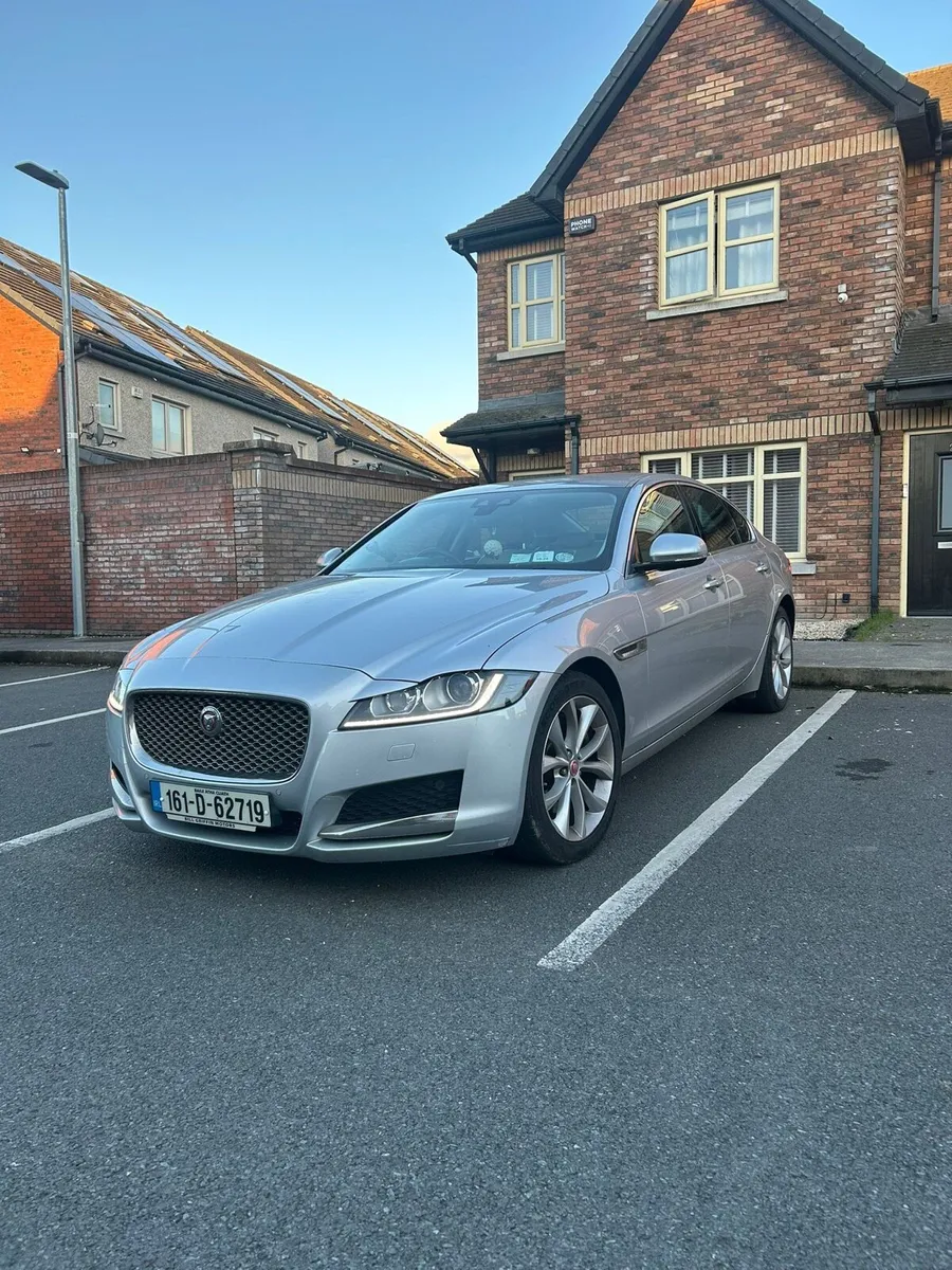 2016 Jaguar XF - Image 1