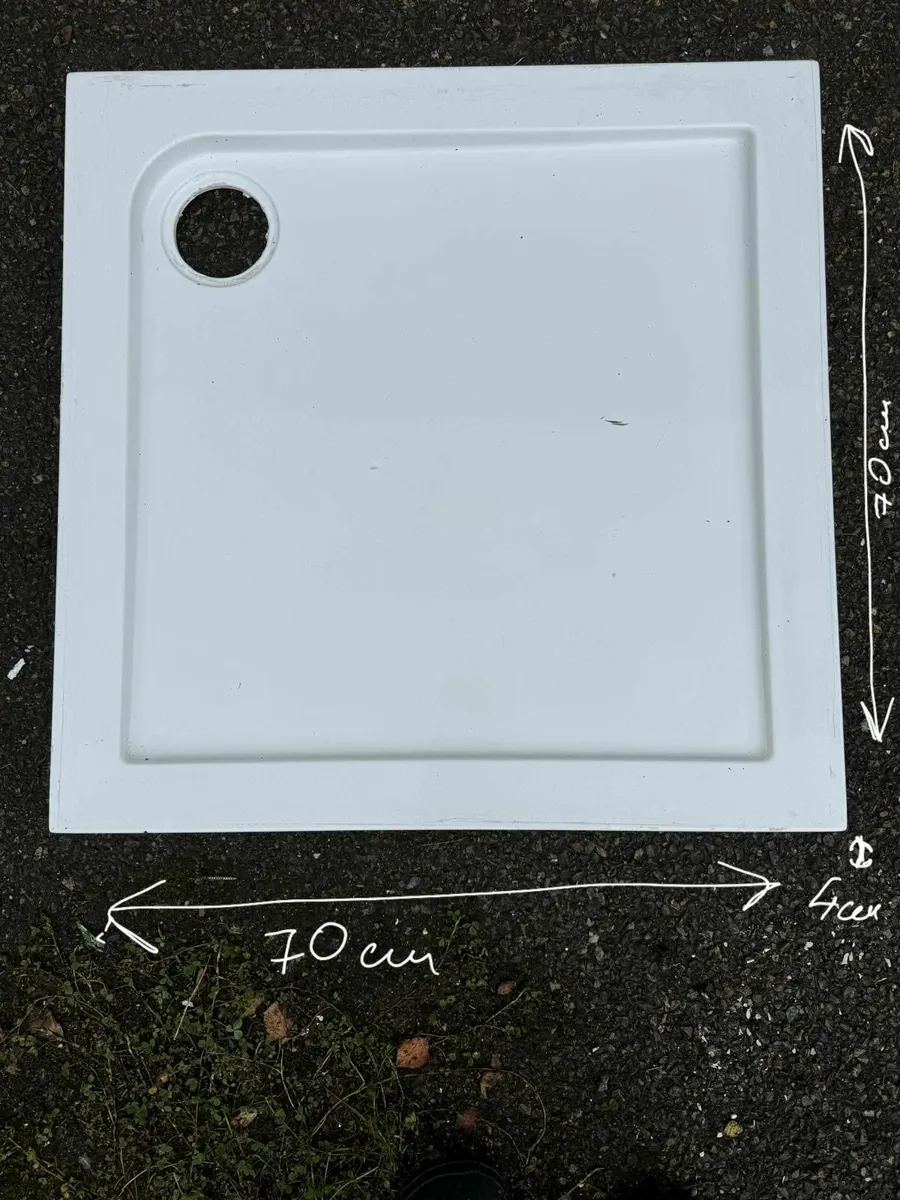 2 Ceramic shower bases - Image 2