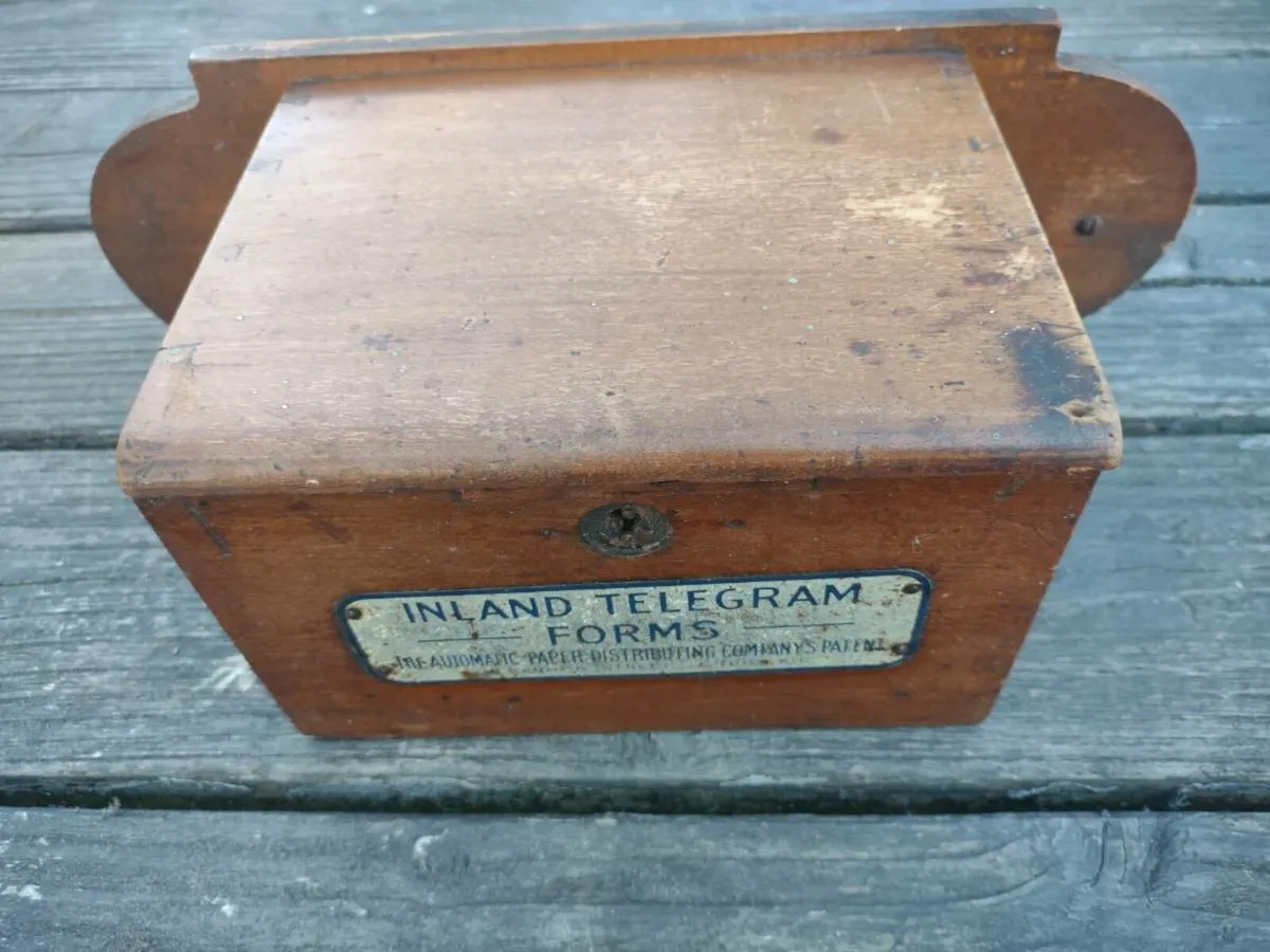Inland telegraph paper roll dispenser - Image 2