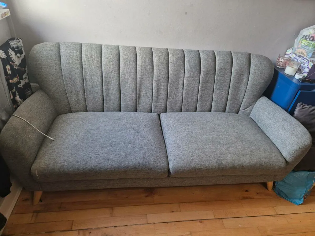 Free free free 2&3 seater
