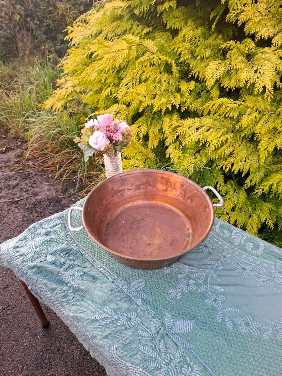 Copper jam casserole pot postage possible - Image 1