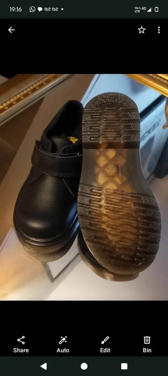 Dr Martin Kids Shoes. Size Uk 6 & 8 Still in boxes - Image 3