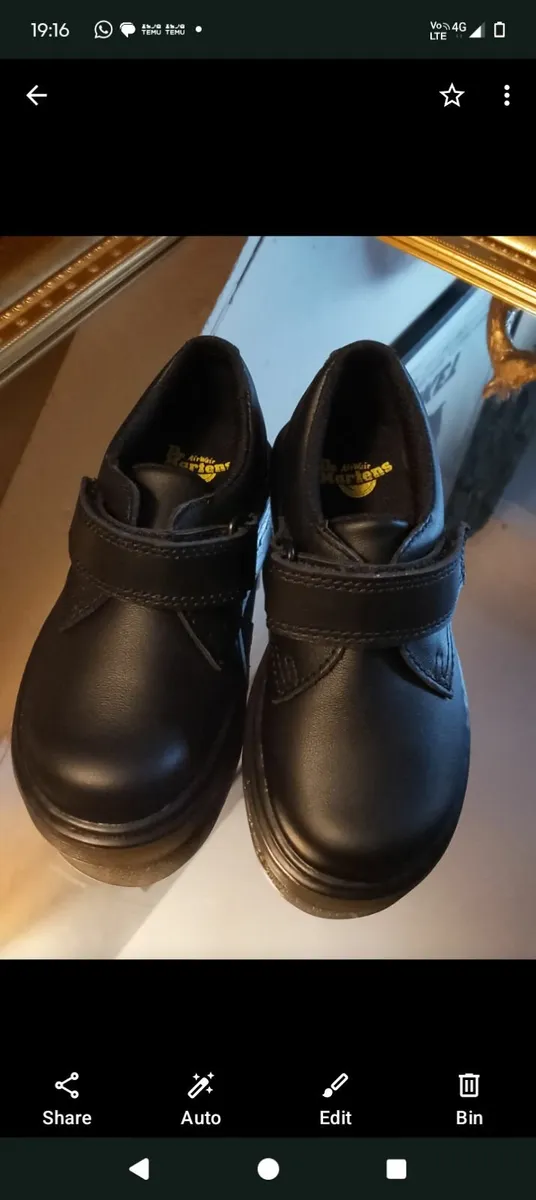 Dr Martin Kids Shoes. Size Uk 6 & 8 Still in boxes - Image 4