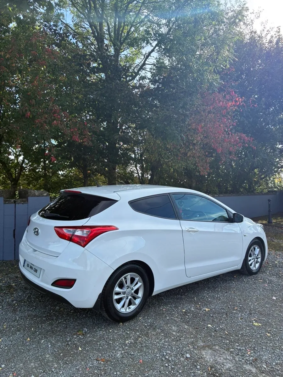 Hyundai i30 Van - Image 3