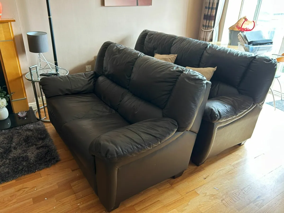 2 & 3 seater chocolate brown sofa (gone by 03 Oct) - Image 1