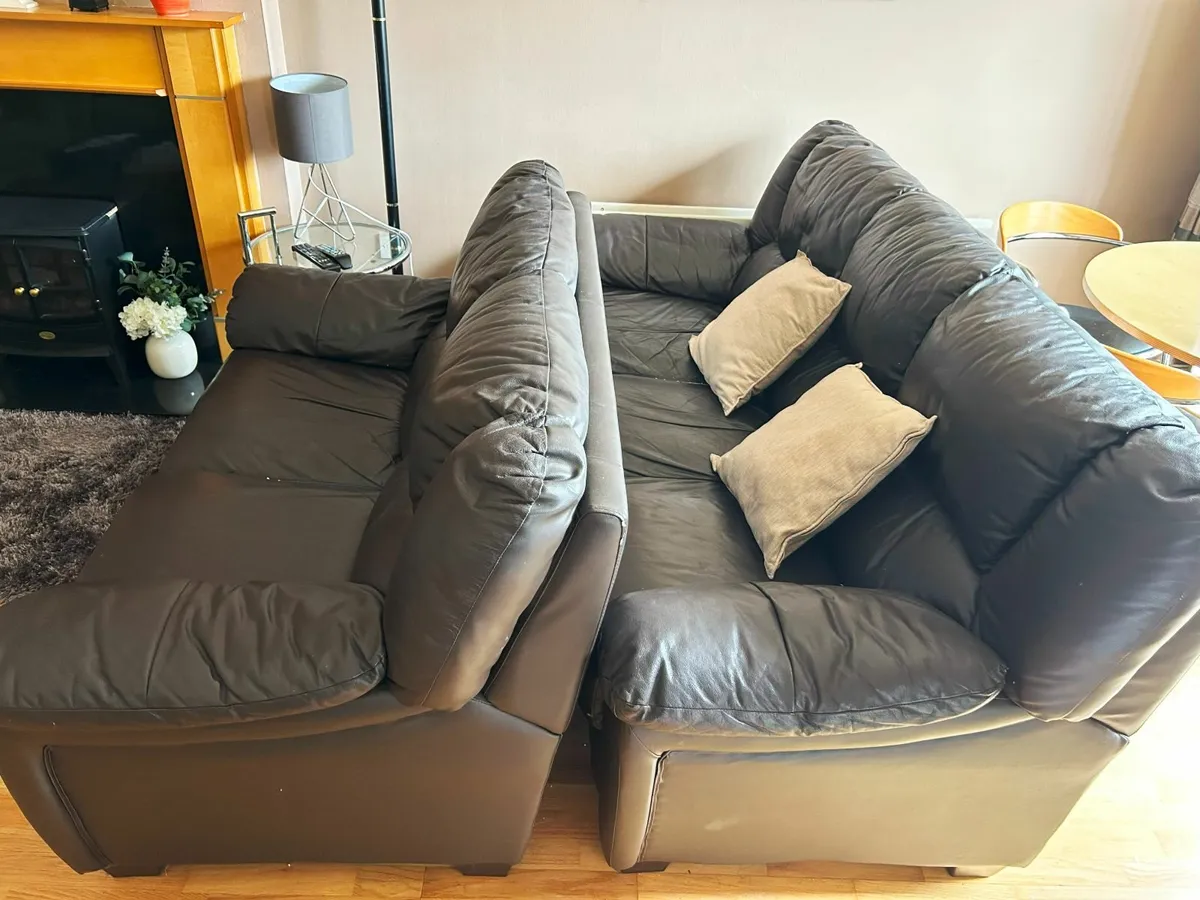 2 & 3 seater chocolate brown sofa (gone by 03 Oct) - Image 2