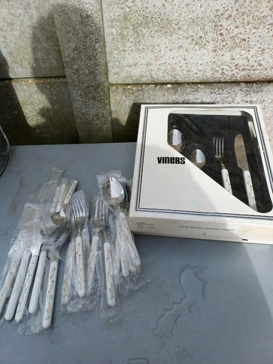1980s Eternal Beau Cutlery Set - Image 3