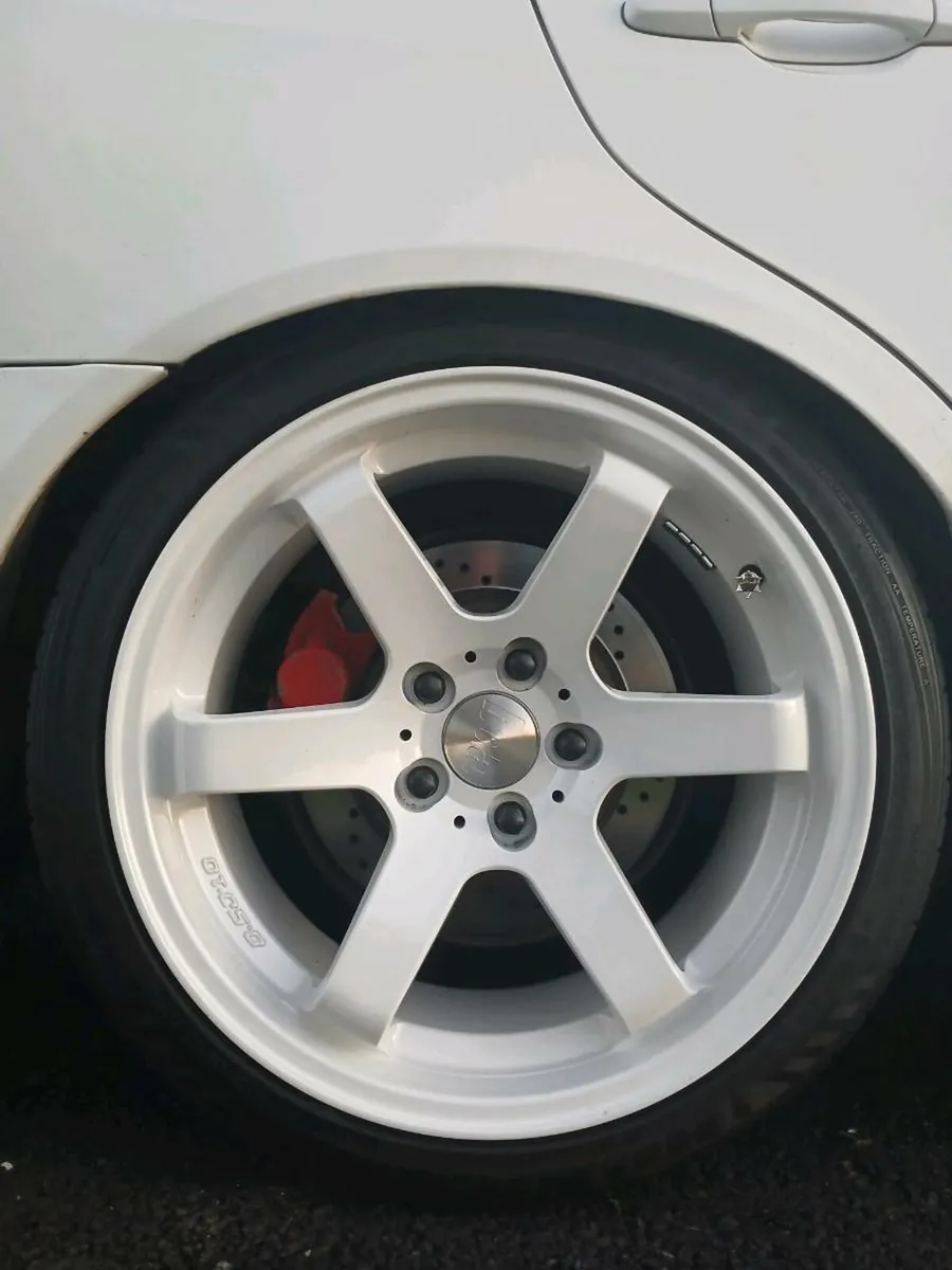 18" Bola B1s - Image 1