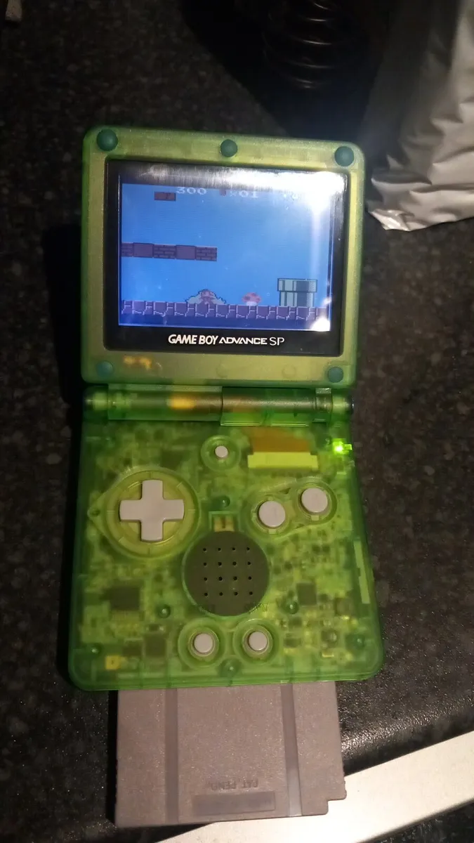 Gameboy advance sp Pokemon Venusaur edition - Image 2