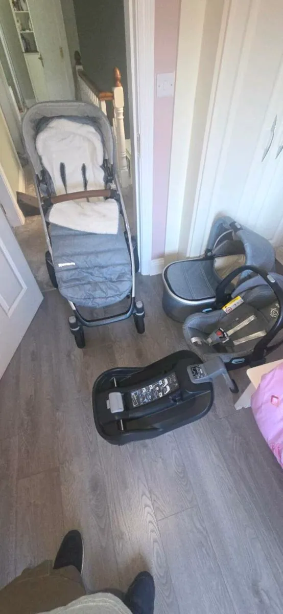 Uppababy Travel System - Image 2