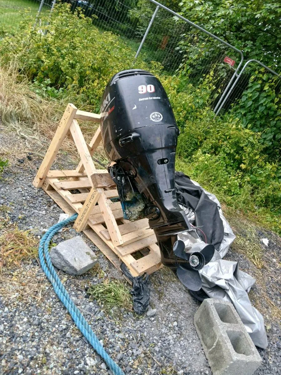 Boat engine - Image 2