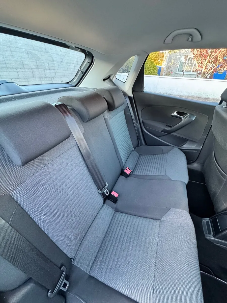 Volkswagen Polo 2010 - Image 3