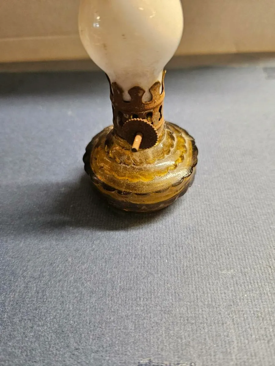 Vintage Miniature Oil Lamp - Image 3